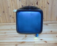 Бак Альтернатива с пластиковым краном