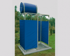 Летний душ Садовый с раздевалкой и бочкой