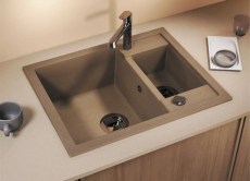 Мойка Tolero R-109 в дизайне кухни