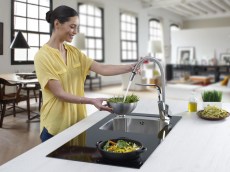 Смеситель для кухни TEKA IC 939 Icon в интерьере